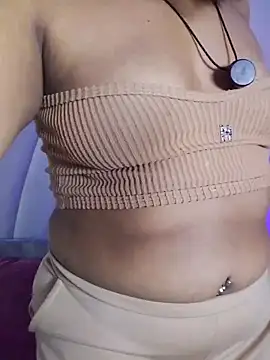 Kaylachannell online show from May 6, 3:35 am