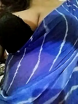 Snapshot of Ponds_beauty chatting on October 5, 1:20 pm Ponds beauty online show from October 5, 1:20 pm