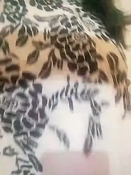 Snapshot of Ponds_beauty chatting on October 16, 3:57 pm Ponds beauty online show from October 16, 3:57 pm