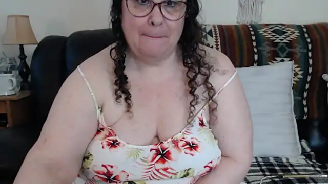 Juicy Julie469 online show from March 2, 4:58 pm
