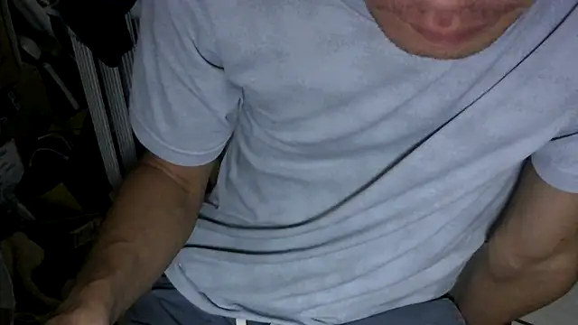 Snapshot of winds1069 chatting on October 26, 2:56 pm winds1069 online show from October 26, 2:56 pm