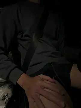 Snapshot of winds1069 chatting on November 23, 11:43 am winds1069 online show from November 23, 11:43 am