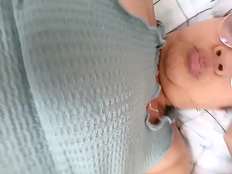 Snapshot of Asuna_yuuky chatting on October 20, 11:54 am Asuna yuuky online show from October 20, 11:54 am