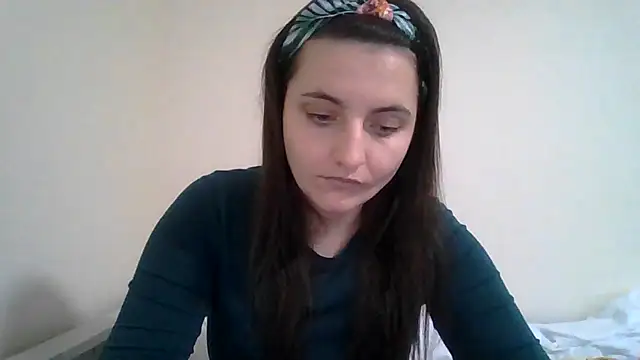 DInaraXRose online show from November 11, 10:15 am