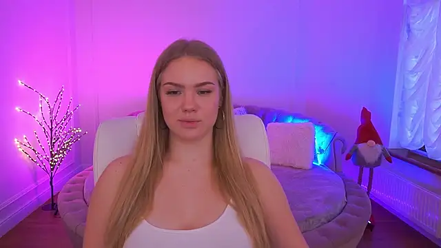 CelesteNoir online show from January 14, 7:58 am