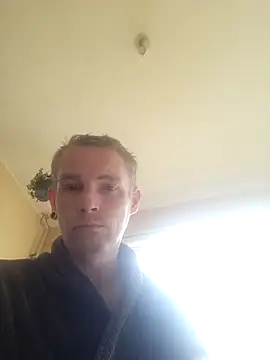 Snapshot of piercingpik chatting on March 12, 1:06 pm piercingpik online show from March 12, 1:06 pm