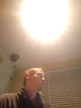 Snapshot of piercingpik chatting on March 13, 10:49 pm piercingpik online show from March 13, 10:49 pm