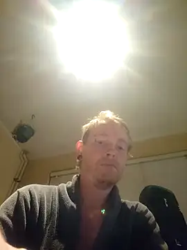 piercingpik online show from May 16, 7:34 pm