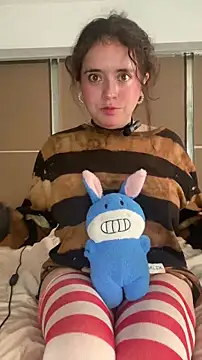 Lucy YupiSweet online show from January 8, 3:25 pm