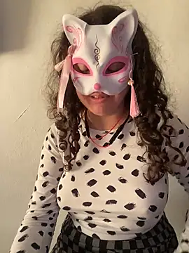 Lucy YupiSweet online show from February 2, 5:00 pm