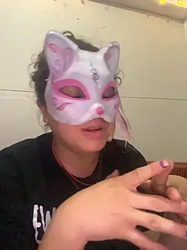 Snapshot of Lucy_YupiSweet chatting on March 21, 7:46 am Lucy YupiSweet online show from March 21, 7:46 am