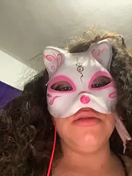 Snapshot of Lucy_YupiSweet chatting on March 29, 9:53 am Lucy YupiSweet online show from March 29, 9:53 am