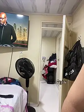 Vliacoooper2 online show from November 22, 9:30 am