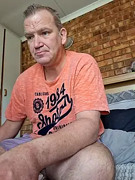 Snapshot of wallacelegend chatting on November 6, 7:09 am wallacelegend online show from November 6, 7:09 am