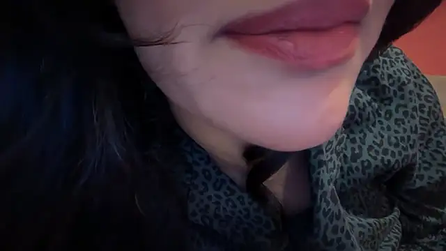 Snapshot of Ofcourseoneday chatting on November 17, 9:26 am Ofcourseoneday online show from November 17, 9:26 am