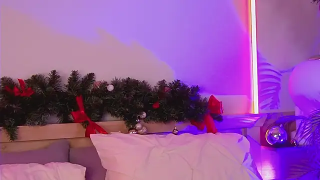 MiaEuphoria  online show from January 16, 4:05 am