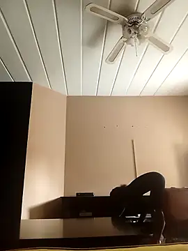 RFeltomWhitJ online show from October 19, 9:32 am