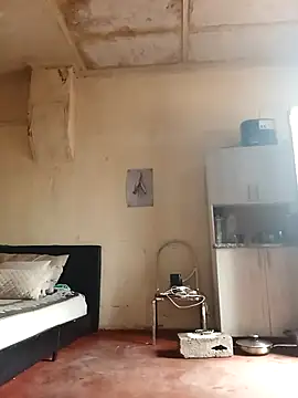 Snapshot of RFeltomWhitJ chatting on November 3, 5:42 am RFeltomWhitJ online show from November 3, 5:42 am