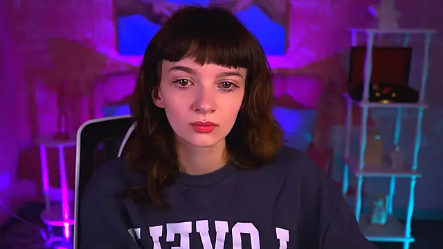 Snapshot of MollyJiggles chatting on September 21, 8:27 am MollyJiggles online show from September 21, 8:27 am