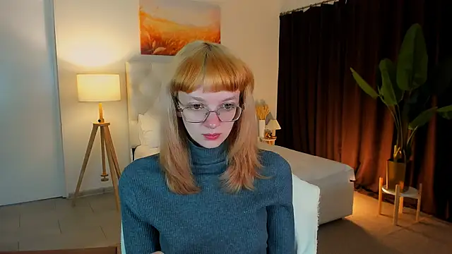 Snapshot of MollyJiggles chatting on October 4, 12:36 pm MollyJiggles online show from October 4, 12:36 pm