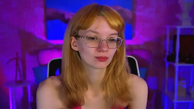 Snapshot of MollyJiggles chatting on October 15, 8:58 am MollyJiggles online show from October 15, 8:58 am