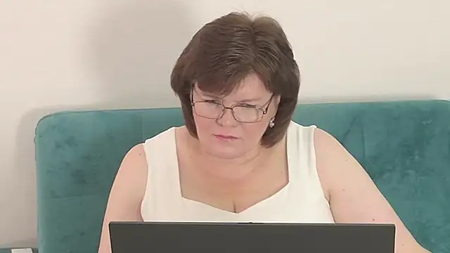 Snapshot of Sandra_Sunrise chatting on September 17, 7:43 am Sandra Sunrise online show from September 17, 7:43 am