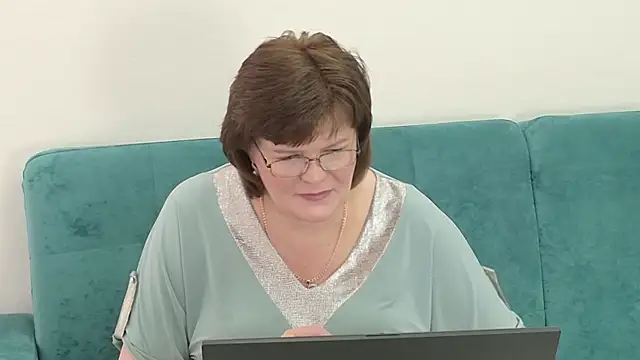 Snapshot of Sandra_Sunrise chatting on October 14, 9:32 am Sandra Sunrise online show from October 14, 9:32 am