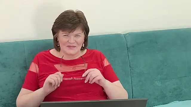 Snapshot of Sandra_Sunrise chatting on October 31, 9:54 am Sandra Sunrise online show from October 31, 9:54 am