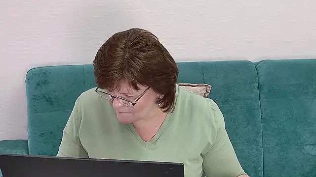 Sandra Sunrise online show from February 24, 1:20 pm