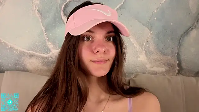 chloemilka online show from April 19, 5:45 pm