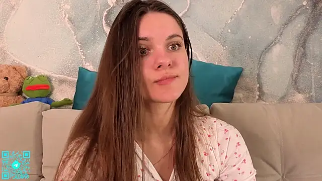 chloemilka online show from June 20, 5:49 pm
