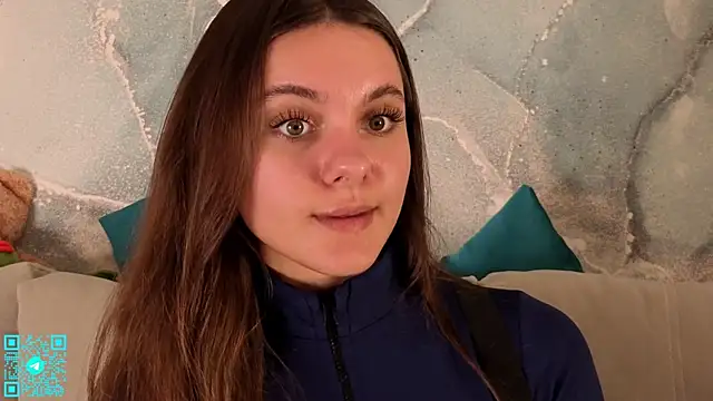 chloemilka online show from July 25, 5:10 pm