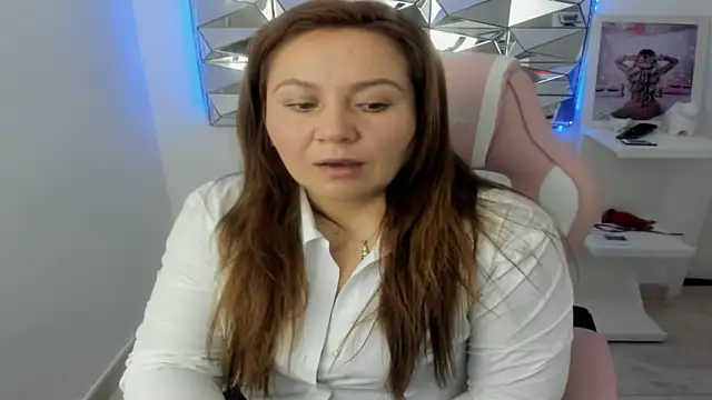 camixxx m online show from October 20, 12:38 pm