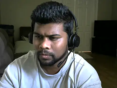 Snapshot of CrazyShashank chatting on August 3, 12:21 pm CrazyShashank online show from August 3, 12:21 pm
