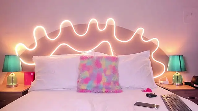 Enrrixxx  online show from September 19, 12:34 am