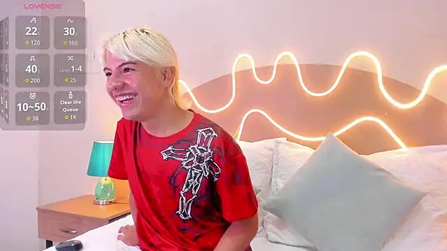 Enrrixxx  online show from October 4, 12:30 am