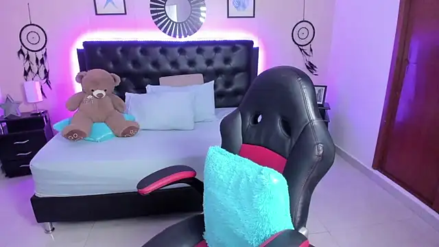 LolaVillalobos online show from March 3, 11:49 am