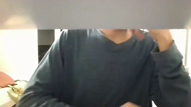 Snapshot of Alexpereezzz chatting on December 18, 6:03 pm Alexpereezzz online show from December 18, 6:03 pm