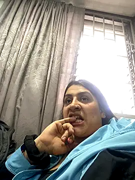 Snapshot of megvibes chatting on October 24, 9:44 pm megvibes online show from October 24, 9:44 pm