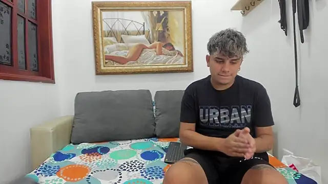 Snapshot of DavilANDkevin2 chatting on September 27, 2:16 am DavilANDkevin2 online show from September 27, 2:16 am