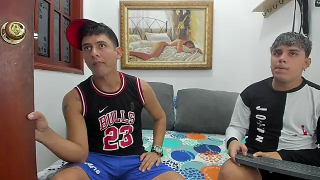 Snapshot of DavilANDkevin2 chatting on October 1, 2:28 am DavilANDkevin2 online show from October 1, 2:28 am