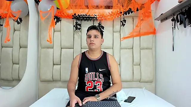 Snapshot of DavilANDkevin2 chatting on October 29, 2:58 am DavilANDkevin2 online show from October 29, 2:58 am