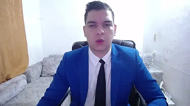 Snapshot of Victor_Maitland chatting on September 28, 7:52 pm Victor Maitland online show from September 28, 7:52 pm