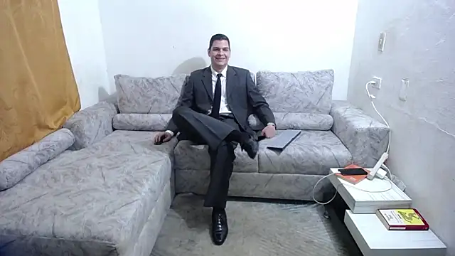 Snapshot of Victor_Maitland chatting on October 24, 3:36 am Victor Maitland online show from October 24, 3:36 am