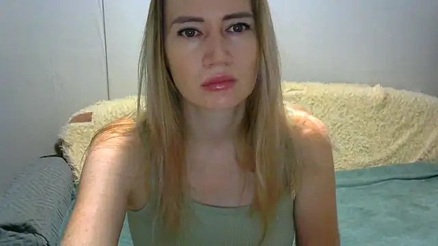 JessFoxxx online show from October 1, 3:56 am