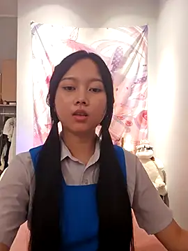 lirz06 online show from September 16, 5:25 pm