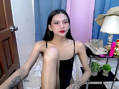 Ur latinahotpaprika online show from April 29, 11:25 am