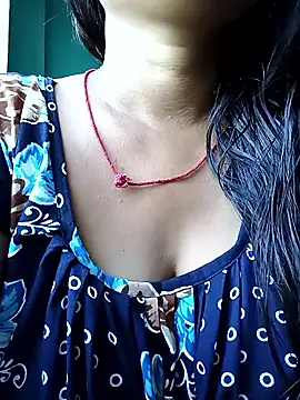 Desi couple305 online show from September 24, 2:37 am