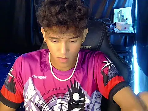 kenbigcockxx online show from April 20, 8:54 pm