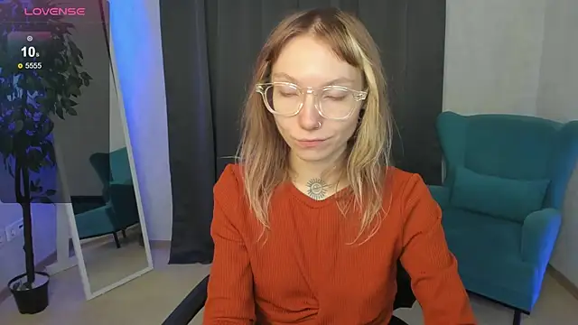 Snapshot of tattoo_art_baby chatting on October 7, 5:59 am tattoo art baby online show from October 7, 5:59 am